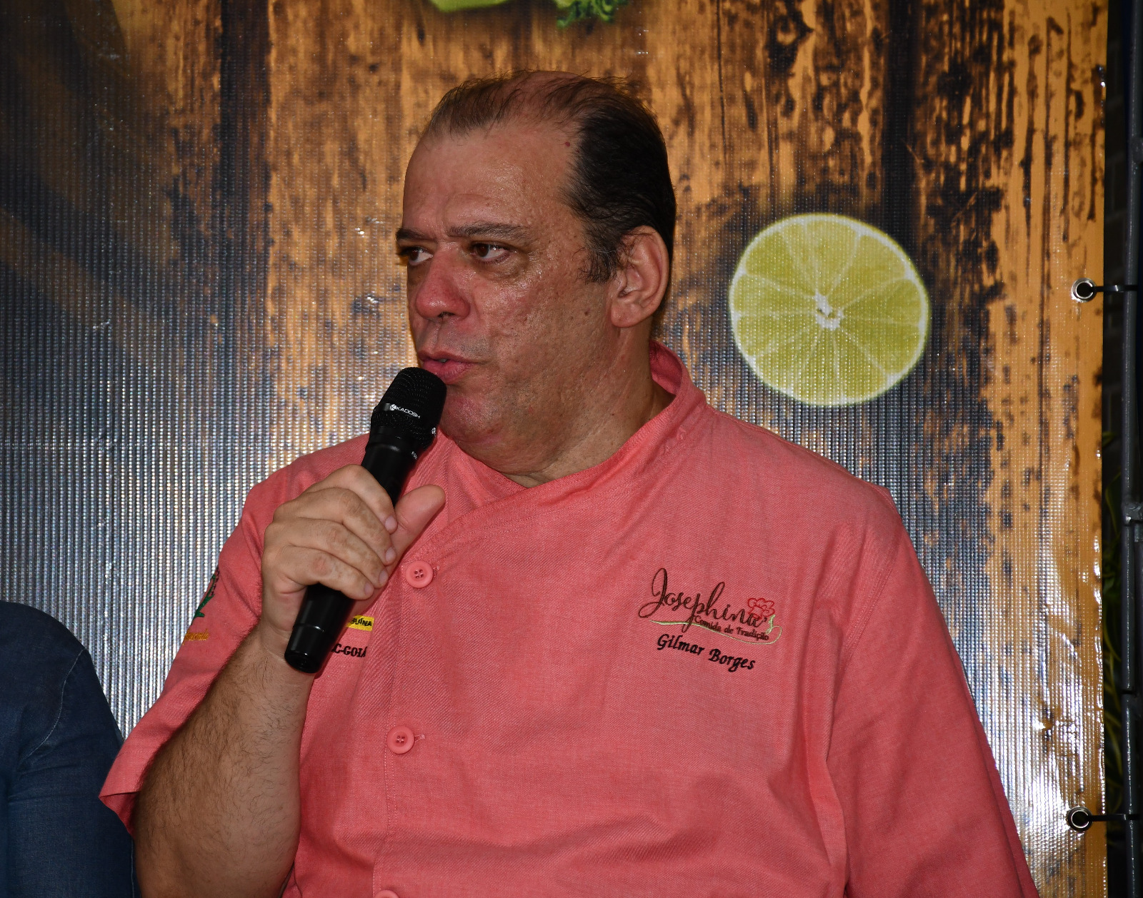 Gilmar Borges, renomado chef de cozinha, tambem presta assessoria aos expostiores gastronômicos de Niquelândia na elaboração do cardápio do 4º Josephina’s Comida de Tradição [Foto: Elaine Alves – Especial para o Excelência Notícias]